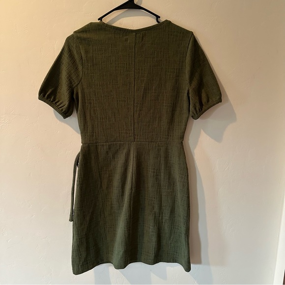 Madewell Crosshatch Puff-Sleeve Faux-Wrap Mini Dress Olive Green - Picture 8 of 11